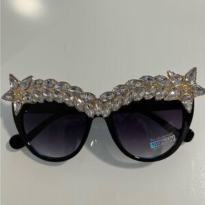 Callie Lives- Miz Superstar Gift Rhinestone
Frame Bling Sunnies - NWOT